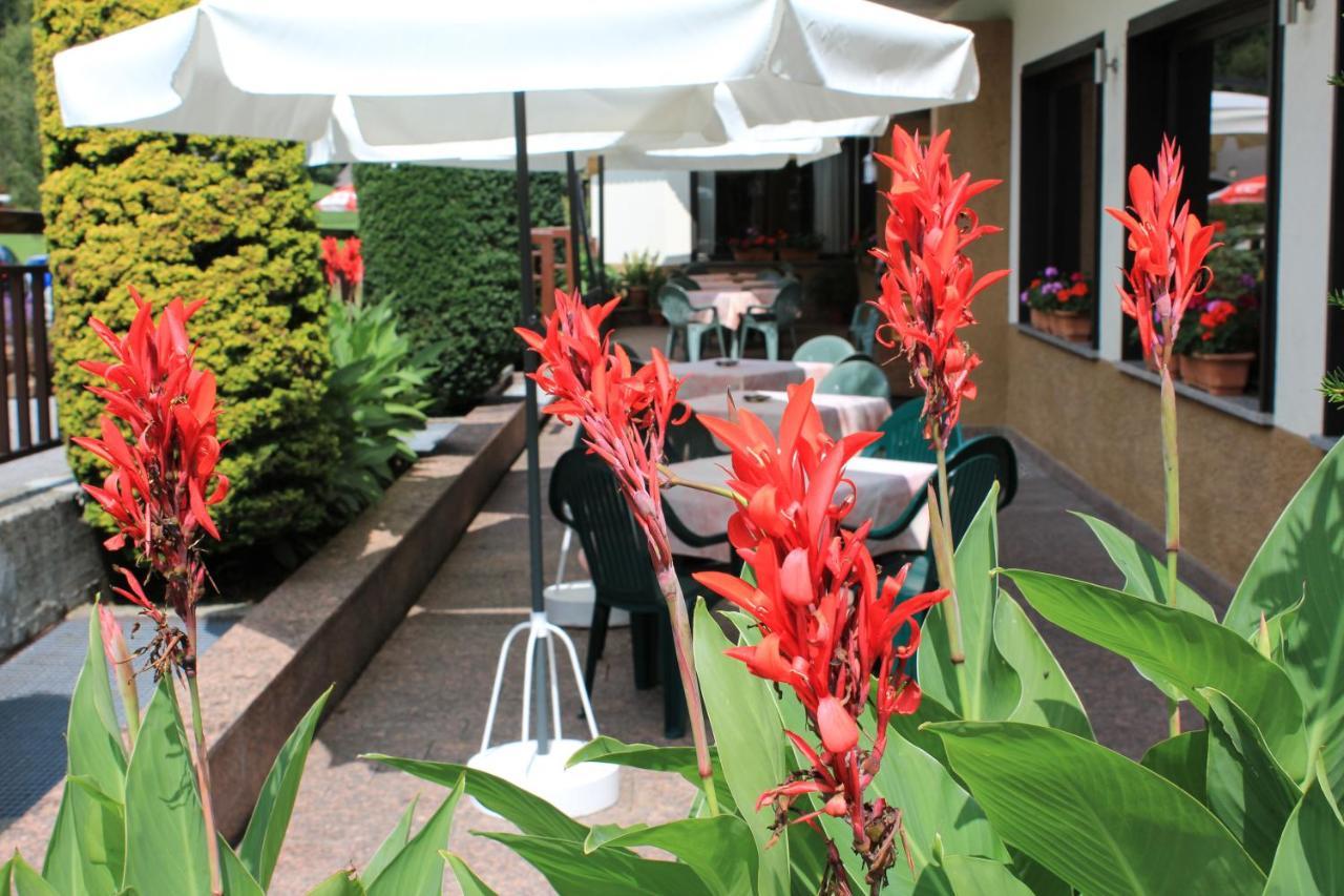 Hotel Rio Кадерцоне Екстериор снимка