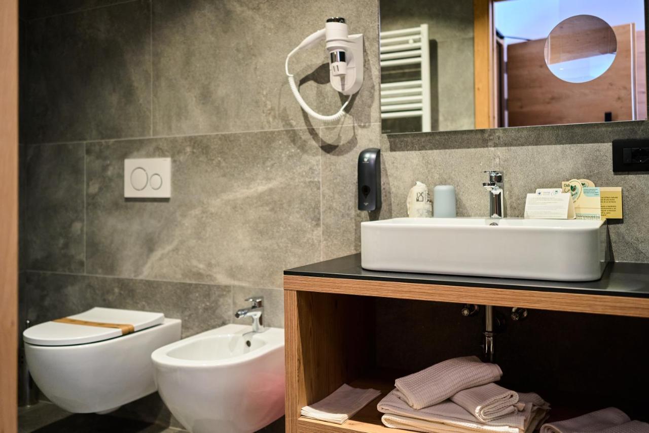 Hotel Rio Кадерцоне Екстериор снимка
