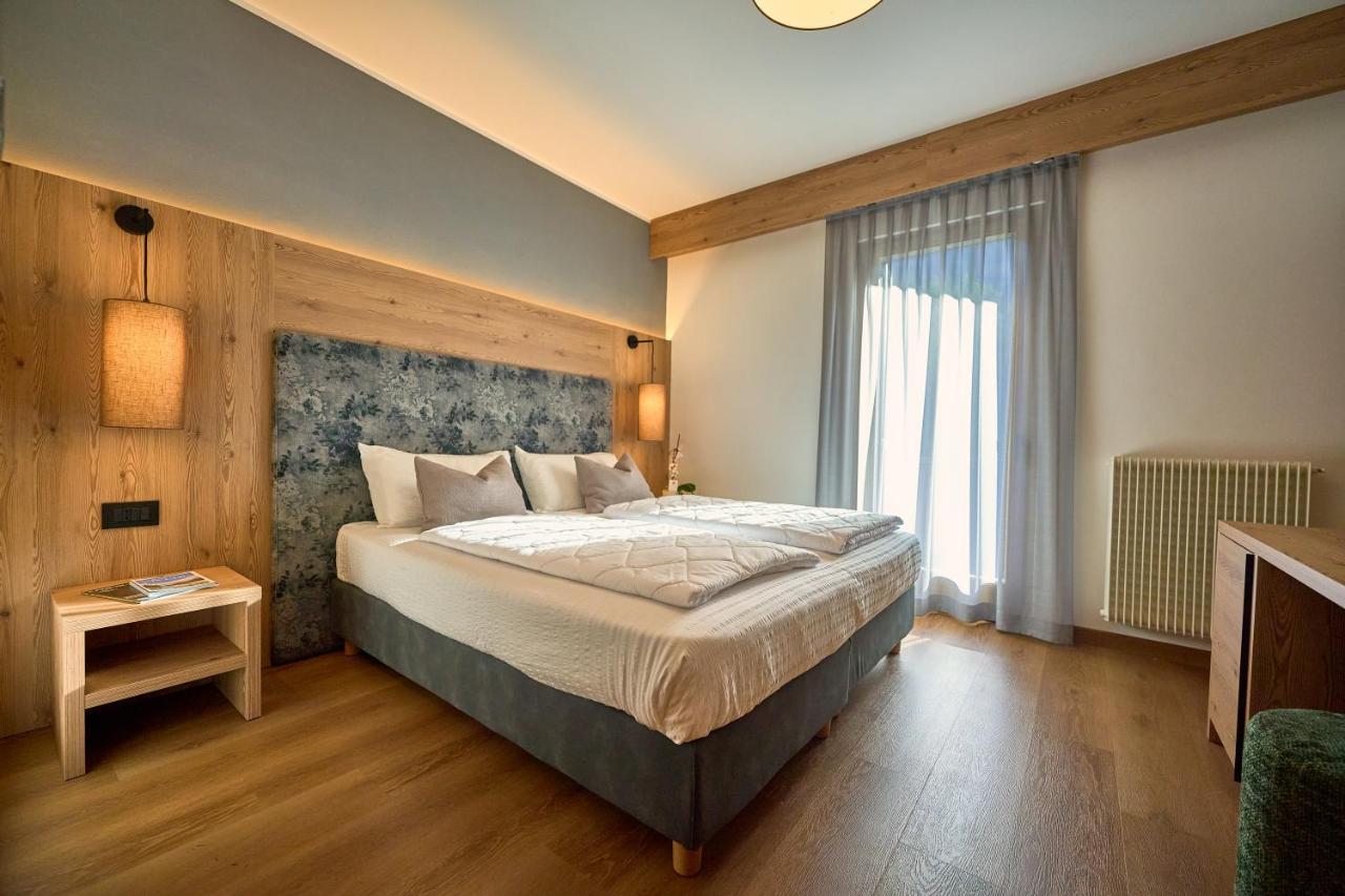 Hotel Rio Кадерцоне Екстериор снимка