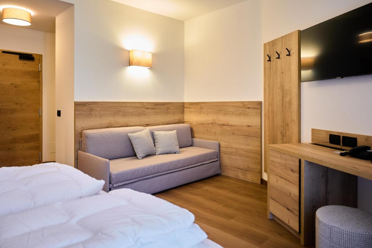 Hotel Rio Кадерцоне Екстериор снимка