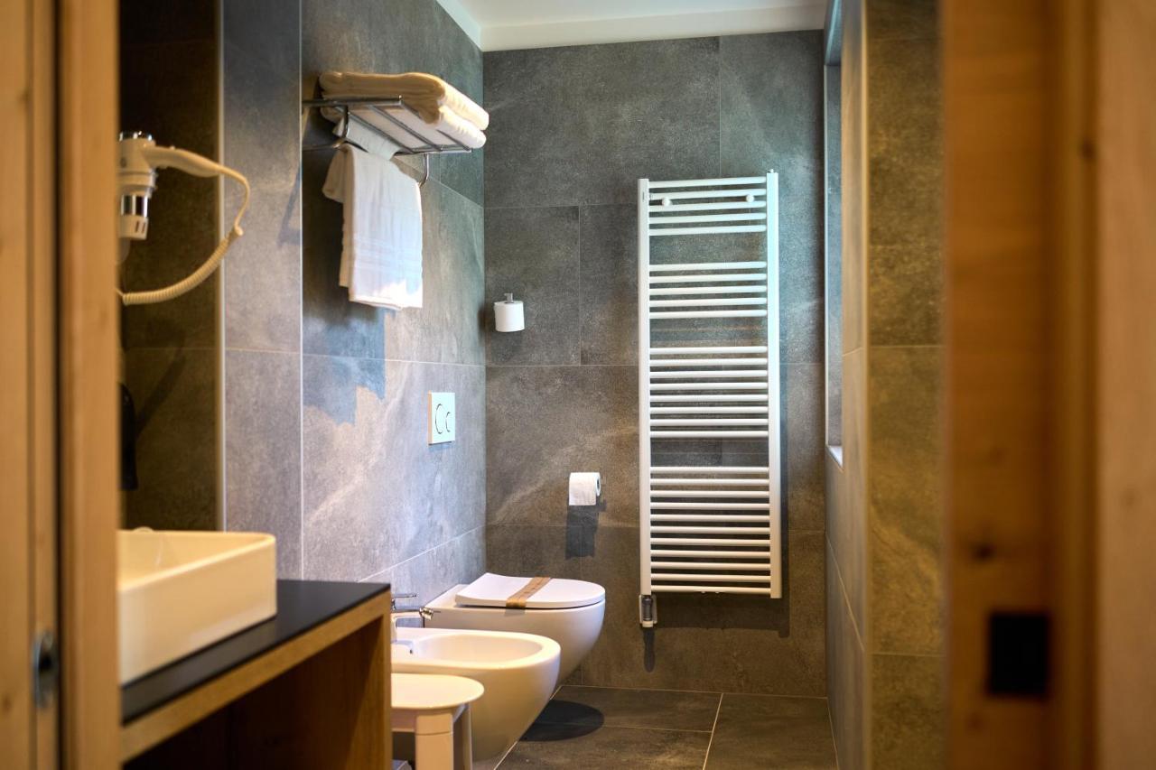 Hotel Rio Кадерцоне Екстериор снимка