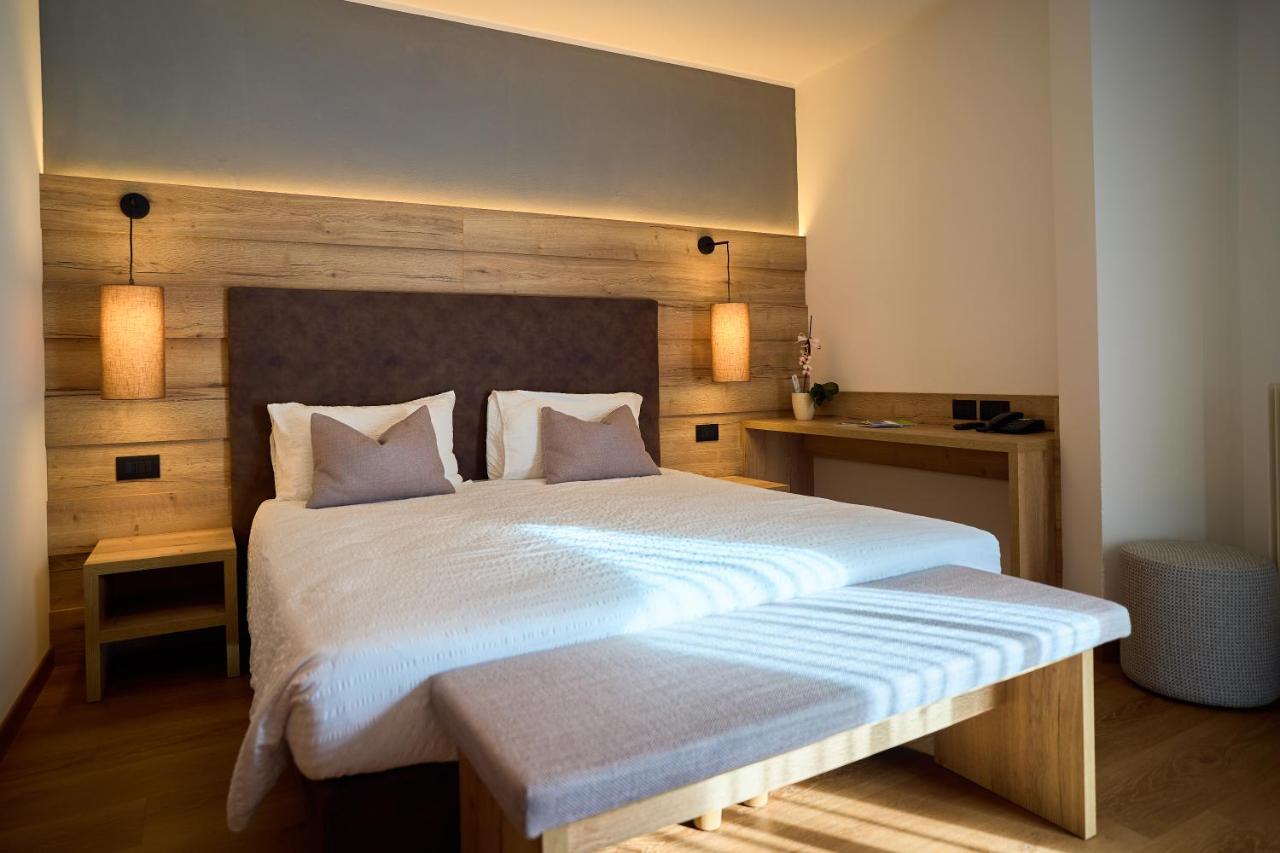 Hotel Rio Кадерцоне Екстериор снимка