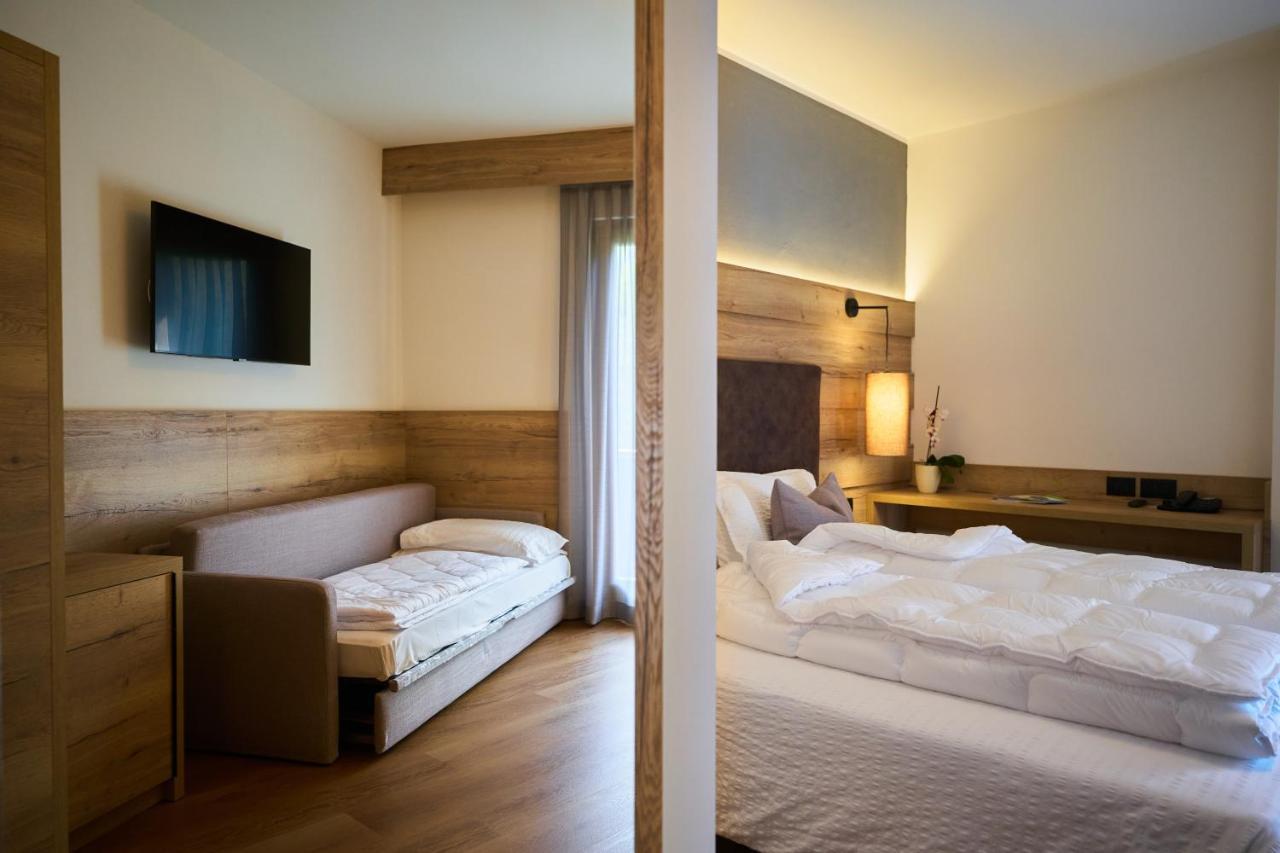 Hotel Rio Кадерцоне Екстериор снимка